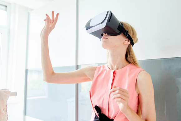 VR